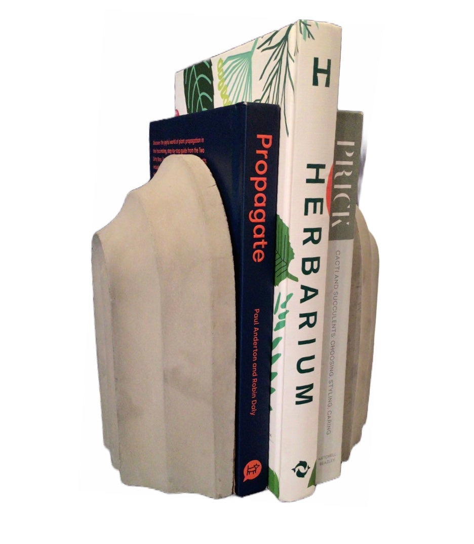 “Architectura” bookends